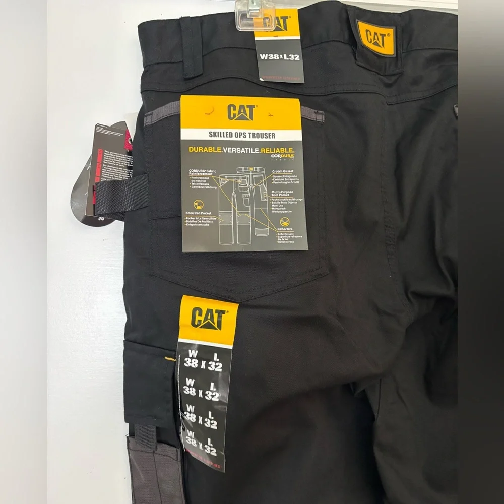 Men's Black and Gray Cargo Pants size 38 x 32 new with tags